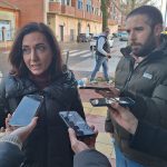 Alicia Gallego durante su visita a La Bañeza como candidata de UPL a las Cortes