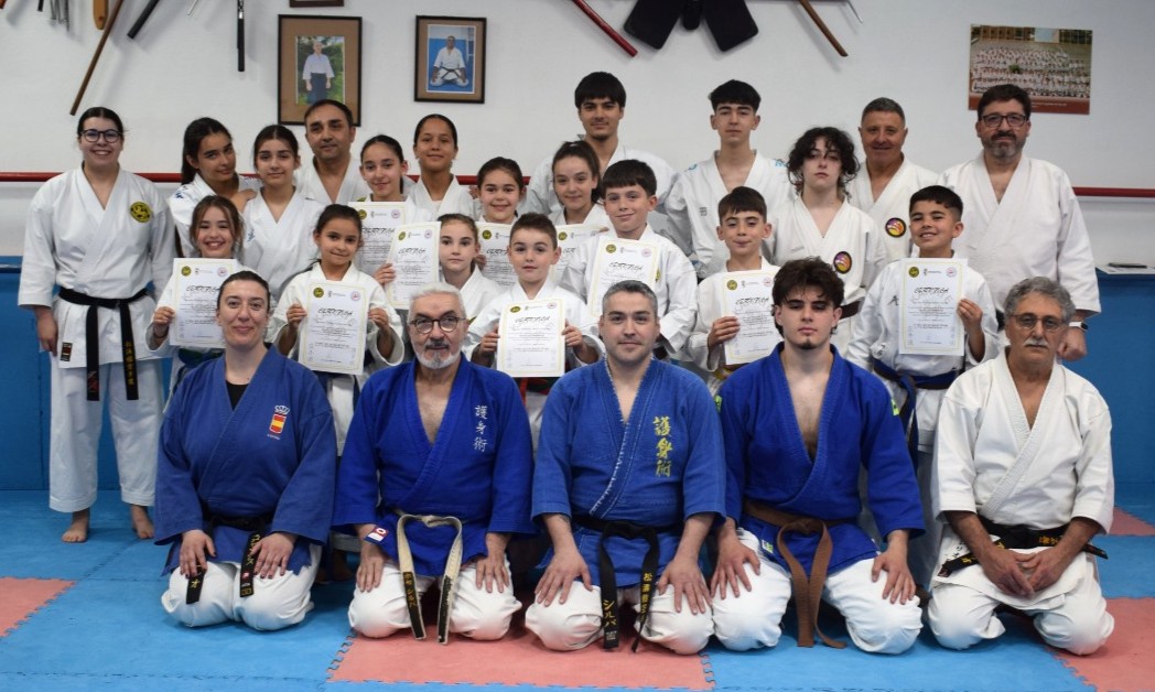 Curso Goshin La Bañeza karate impartido por el maestro José Silva